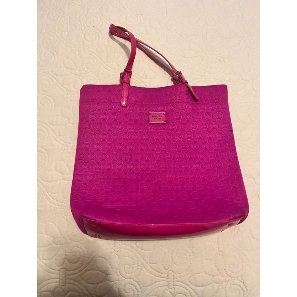Authentic Michael Kors Jet Set Large Fuchsia Pink Neoprene Monogram Tote Bag